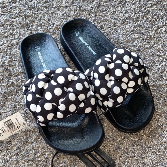 Amazon Shoes - Amazon Black and White Polka Dot Sandals